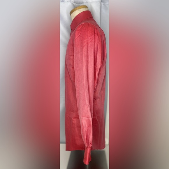 Van Heusen Fitted Easy-Care Pique Spread-Collar Dress Shirt - Picture 2 of 9